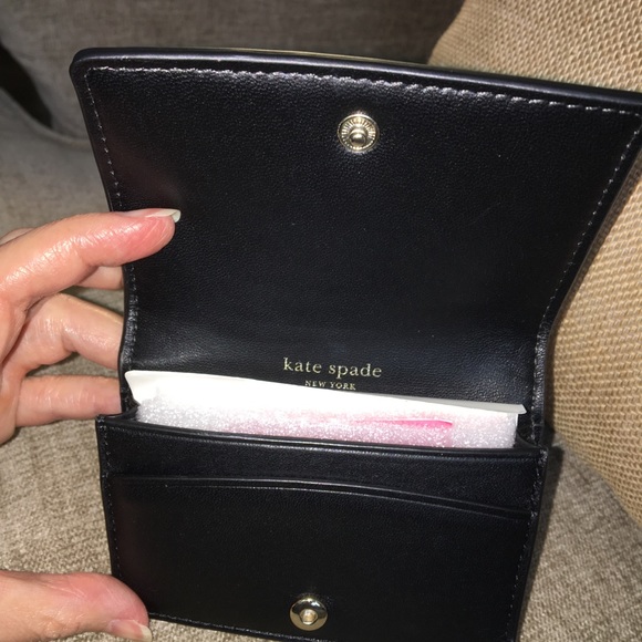 🔥LAST OFFER🔥♠️KATE SPADE quilted leather wallet✨ - Picture 2 of 8